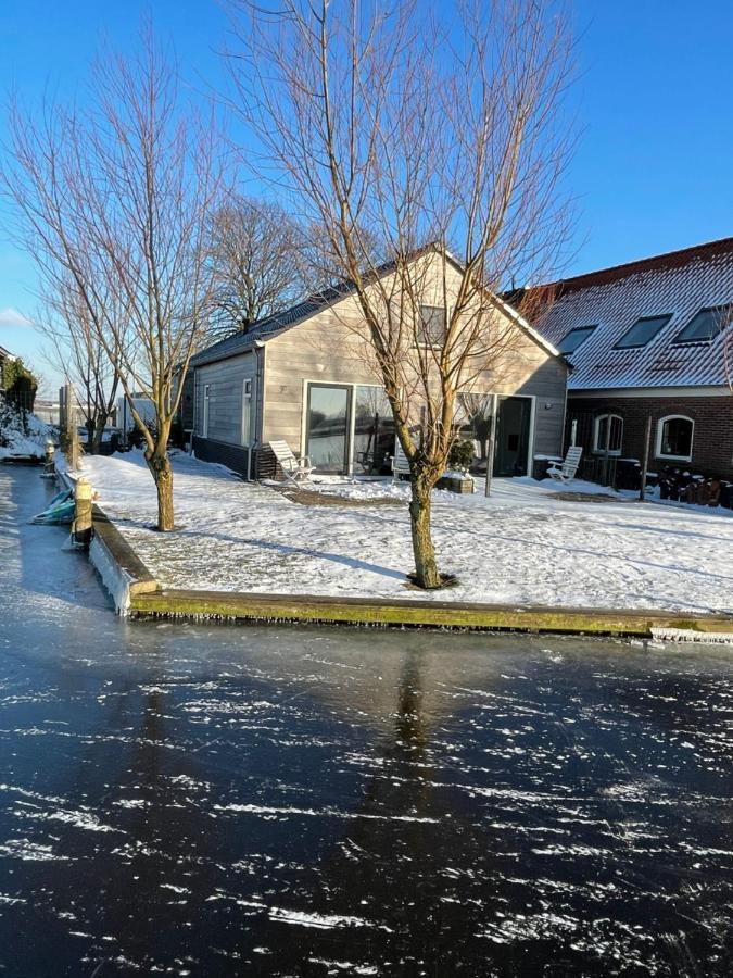 Mooi Vakantiehuis Prachtig Gelegen Aan Het Water Rijpwetering Eksteriør bilde